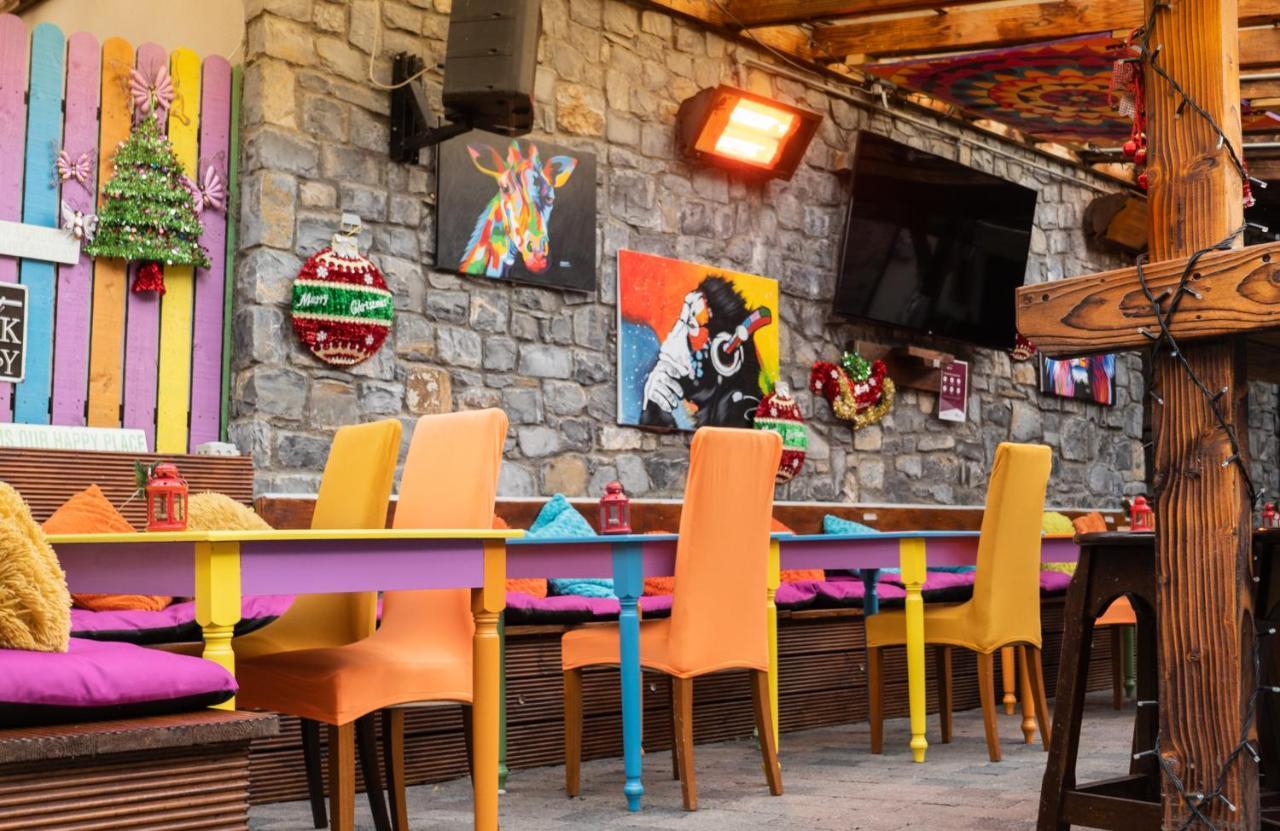 Brogans Bar & Hotel Trim Exterior foto